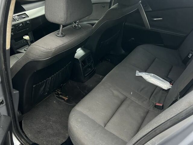 Серый БМВ 5 Серия, объемом двигателя 2.5 л и пробегом 290 тыс. км за 2950 $, фото 6 на Automoto.ua