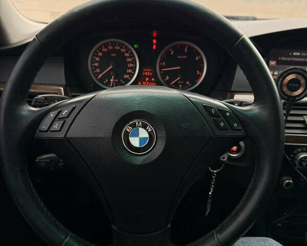 Серый БМВ 5 Серия, объемом двигателя 2.99 л и пробегом 399 тыс. км за 8850 $, фото 22 на Automoto.ua