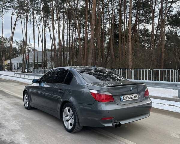 Серый БМВ 5 Серия, объемом двигателя 2.5 л и пробегом 337 тыс. км за 9800 $, фото 6 на Automoto.ua
