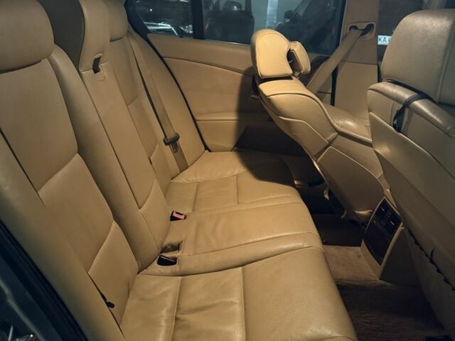 Серый БМВ 5 Серия, объемом двигателя 3 л и пробегом 420 тыс. км за 3850 $, фото 8 на Automoto.ua