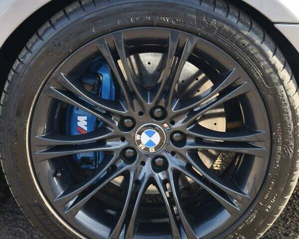 Серый БМВ 5 Серия, объемом двигателя 3 л и пробегом 351 тыс. км за 13000 $, фото 14 на Automoto.ua