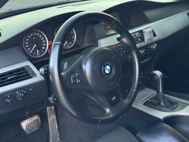 Серый БМВ 5 Серия, объемом двигателя 3 л и пробегом 347 тыс. км за 8700 $, фото 21 на Automoto.ua