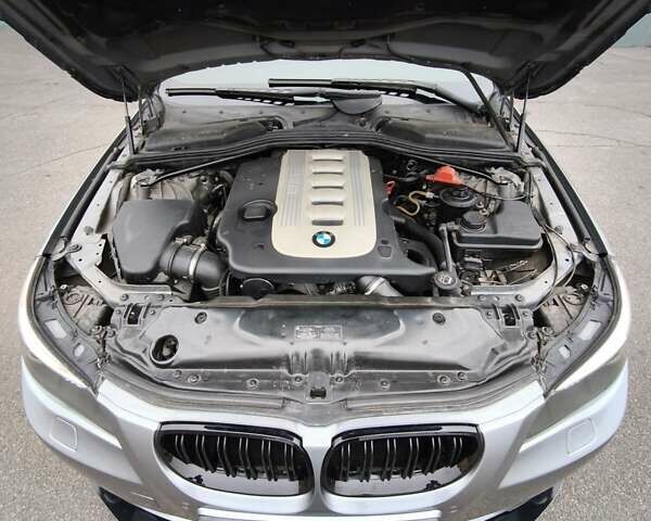 Серый БМВ 5 Серия, объемом двигателя 3 л и пробегом 351 тыс. км за 13000 $, фото 10 на Automoto.ua