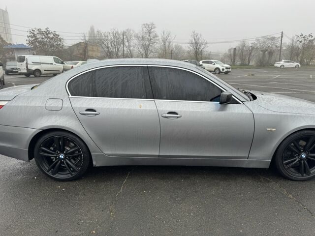 Серый БМВ 5 Серия, объемом двигателя 2.5 л и пробегом 227 тыс. км за 7000 $, фото 1 на Automoto.ua