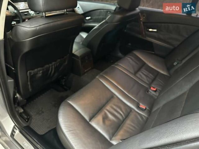 Серый БМВ 5 Серия, объемом двигателя 2.99 л и пробегом 370 тыс. км за 8750 $, фото 9 на Automoto.ua