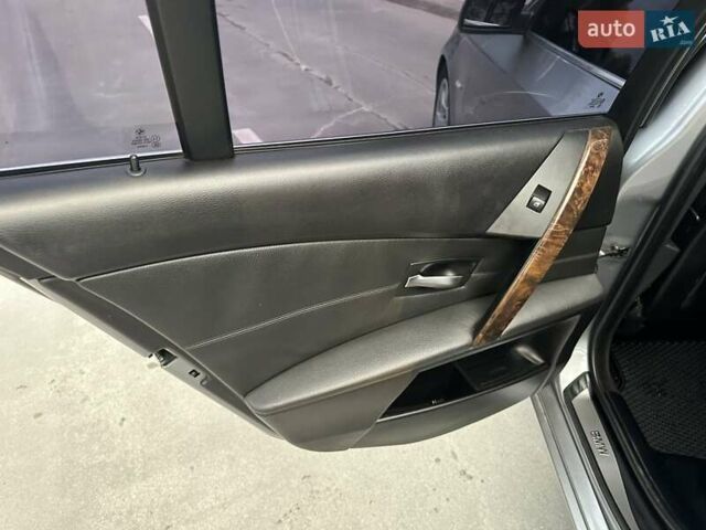 Серый БМВ 5 Серия, объемом двигателя 2.99 л и пробегом 370 тыс. км за 8750 $, фото 13 на Automoto.ua