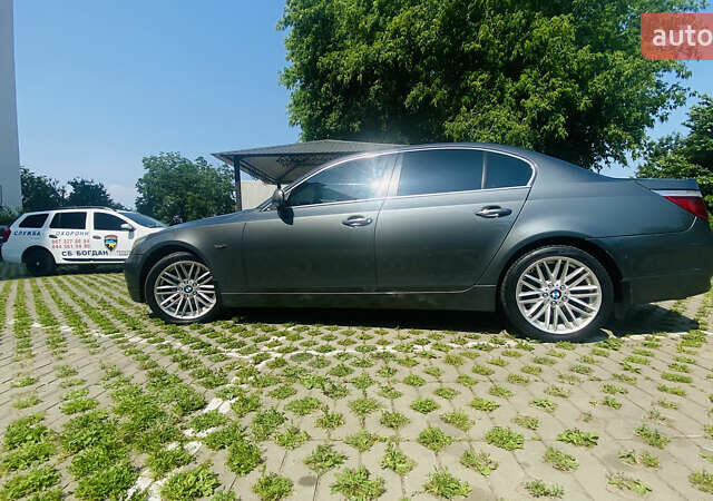 Серый БМВ 5 Серия, объемом двигателя 2.5 л и пробегом 324 тыс. км за 8500 $, фото 11 на Automoto.ua