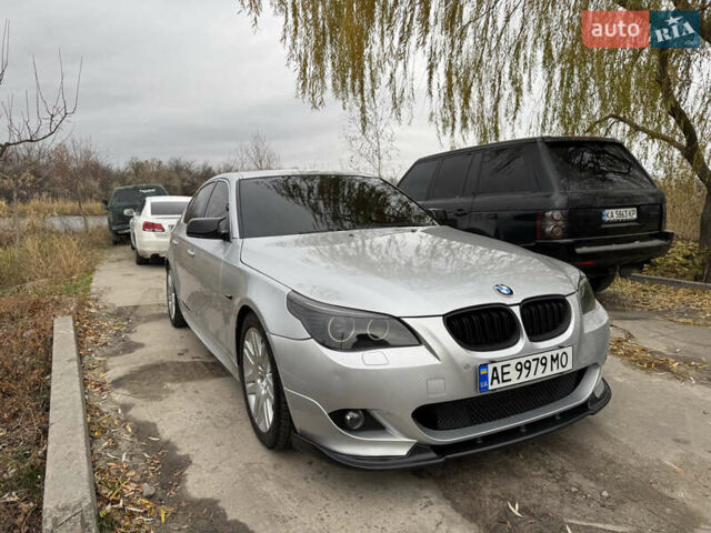 Серый БМВ 5 Серия, объемом двигателя 3 л и пробегом 254 тыс. км за 11500 $, фото 7 на Automoto.ua