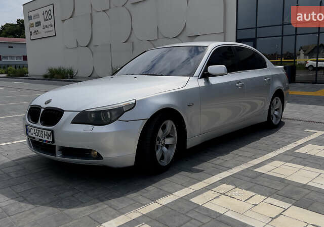 Серый БМВ 5 Серия, объемом двигателя 2.2 л и пробегом 325 тыс. км за 6000 $, фото 2 на Automoto.ua