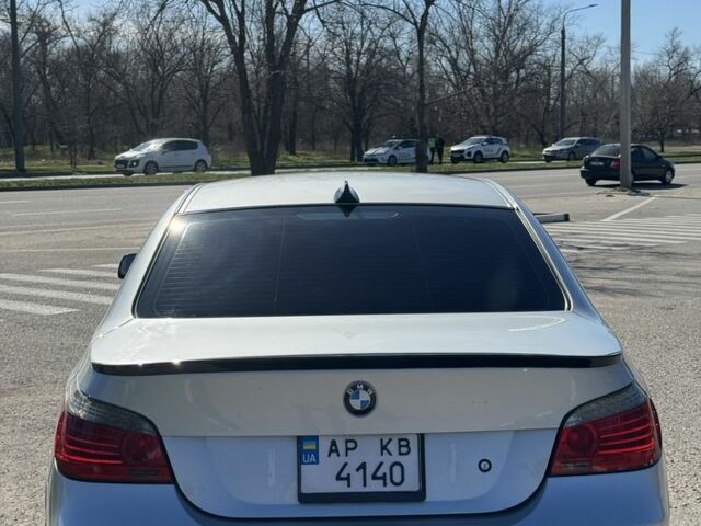 Серый БМВ 5 Серия, объемом двигателя 2.5 л и пробегом 370 тыс. км за 8800 $, фото 2 на Automoto.ua