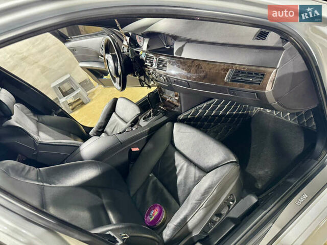Серый БМВ 5 Серия, объемом двигателя 3 л и пробегом 254 тыс. км за 11500 $, фото 13 на Automoto.ua