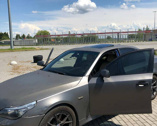 Сірий БМВ 5 Серія, об'ємом двигуна 3 л та пробігом 357 тис. км за 5700 $, фото 29 на Automoto.ua
