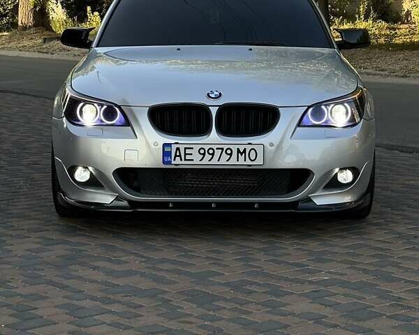 Серый БМВ 5 Серия, объемом двигателя 3 л и пробегом 254 тыс. км за 11500 $, фото 17 на Automoto.ua