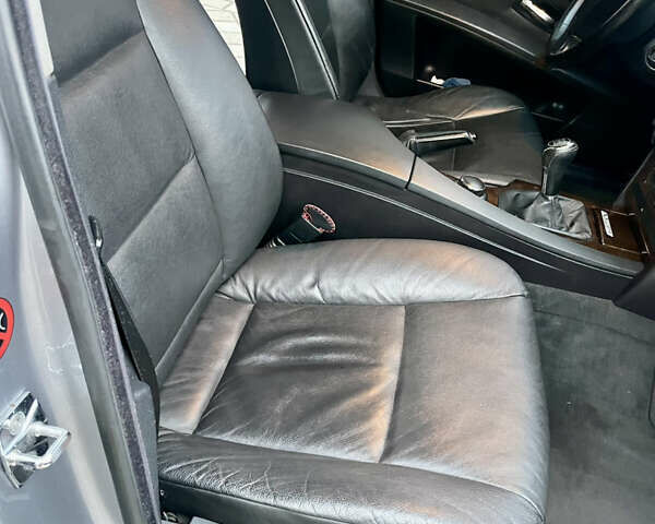 Сірий БМВ 5 Серія, об'ємом двигуна 2 л та пробігом 345 тис. км за 7200 $, фото 26 на Automoto.ua