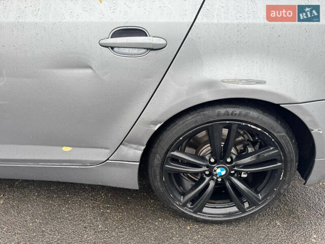 Серый БМВ 5 Серия, объемом двигателя 2.5 л и пробегом 227 тыс. км за 7000 $, фото 6 на Automoto.ua