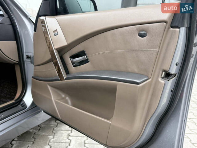 Серый БМВ 5 Серия, объемом двигателя 2.5 л и пробегом 378 тыс. км за 6500 $, фото 23 на Automoto.ua