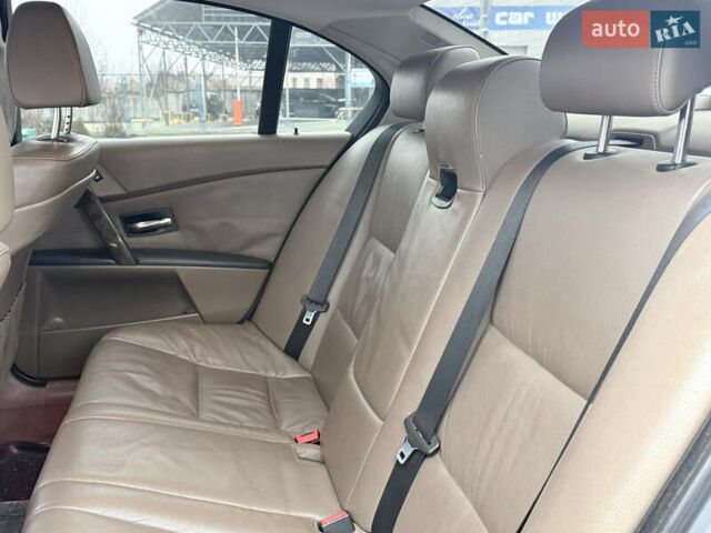 Серый БМВ 5 Серия, объемом двигателя 2.5 л и пробегом 378 тыс. км за 6500 $, фото 19 на Automoto.ua