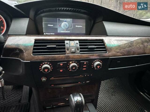 Серый БМВ 5 Серия, объемом двигателя 2.99 л и пробегом 370 тыс. км за 8750 $, фото 7 на Automoto.ua