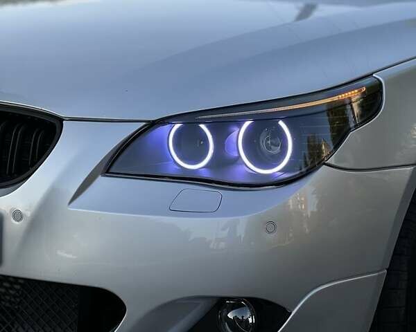 Серый БМВ 5 Серия, объемом двигателя 3 л и пробегом 254 тыс. км за 11500 $, фото 26 на Automoto.ua