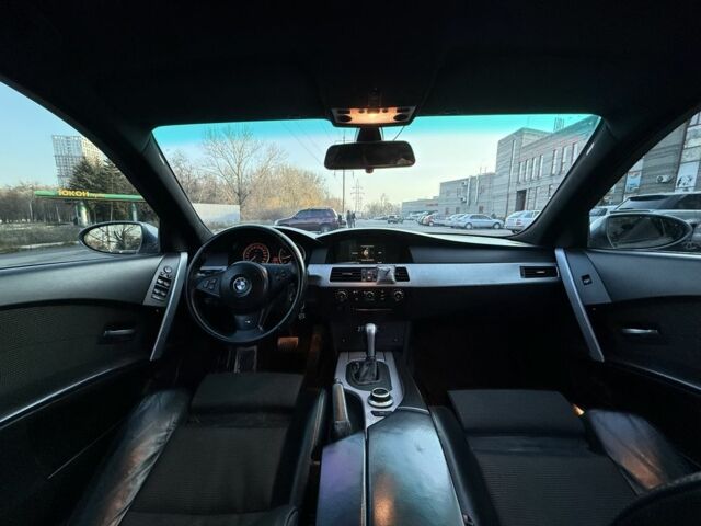 Серый БМВ 5 Серия, объемом двигателя 3 л и пробегом 347 тыс. км за 8700 $, фото 19 на Automoto.ua