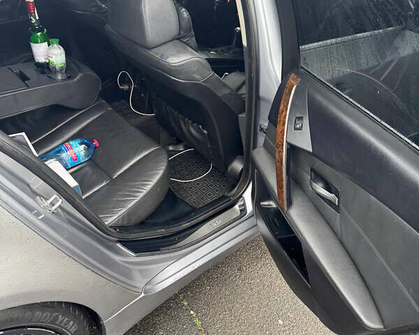 Серый БМВ 5 Серия, объемом двигателя 2.5 л и пробегом 227 тыс. км за 7000 $, фото 14 на Automoto.ua