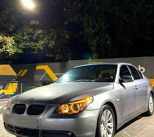 Серый БМВ 5 Серия, объемом двигателя 3 л и пробегом 220 тыс. км за 7300 $, фото 1 на Automoto.ua