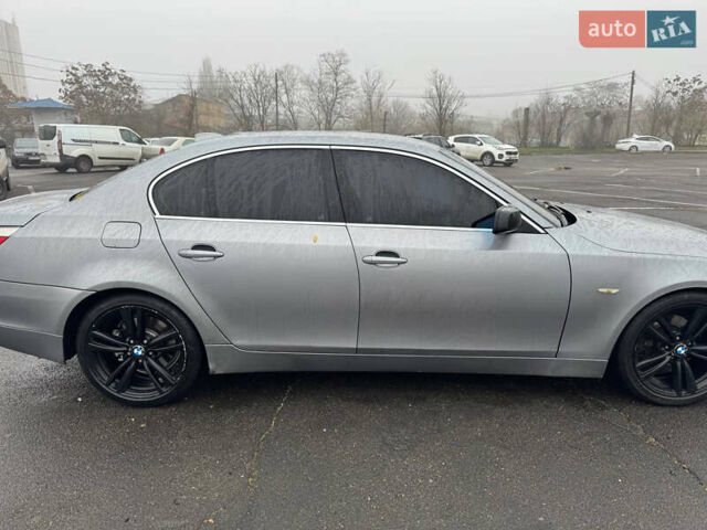 Серый БМВ 5 Серия, объемом двигателя 2.5 л и пробегом 227 тыс. км за 7000 $, фото 2 на Automoto.ua