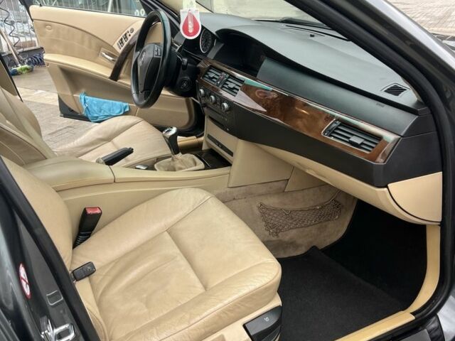 Сірий БМВ 5 Серія, об'ємом двигуна 3 л та пробігом 270 тис. км за 4200 $, фото 9 на Automoto.ua