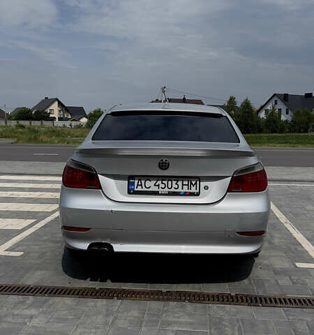 Серый БМВ 5 Серия, объемом двигателя 2.2 л и пробегом 325 тыс. км за 6000 $, фото 3 на Automoto.ua