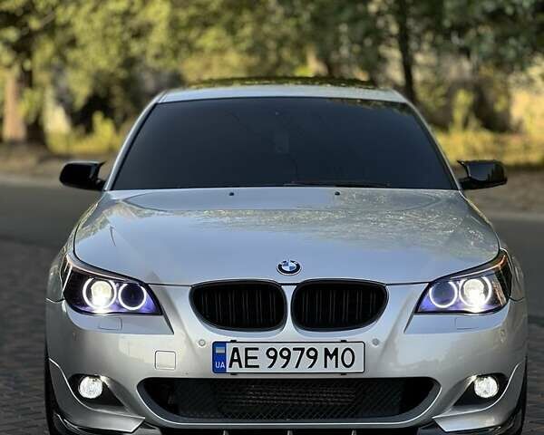 Серый БМВ 5 Серия, объемом двигателя 3 л и пробегом 254 тыс. км за 11500 $, фото 18 на Automoto.ua