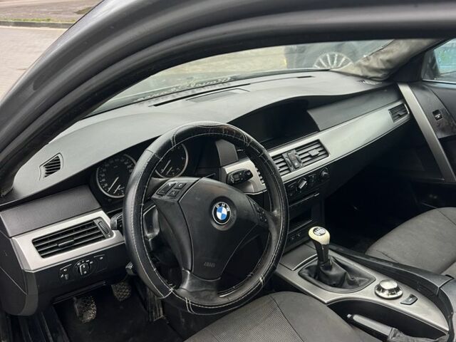 Серый БМВ 5 Серия, объемом двигателя 2.5 л и пробегом 290 тыс. км за 2950 $, фото 5 на Automoto.ua