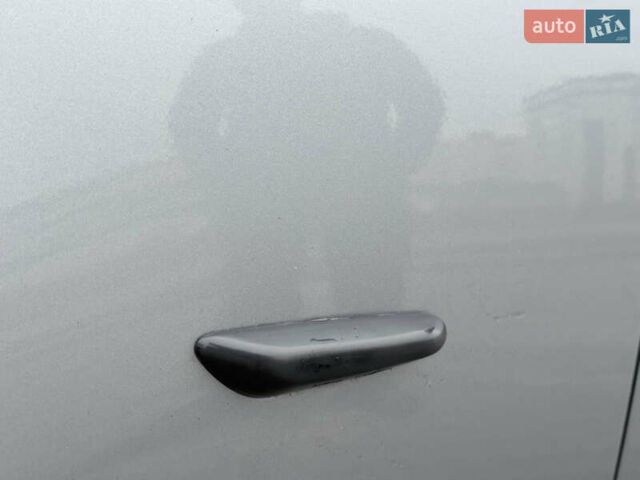 Серый БМВ 5 Серия, объемом двигателя 2.5 л и пробегом 378 тыс. км за 6500 $, фото 11 на Automoto.ua