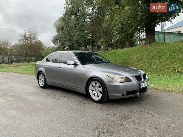 Серый БМВ 5 Серия, объемом двигателя 2.99 л и пробегом 368 тыс. км за 9450 $, фото 2 на Automoto.ua