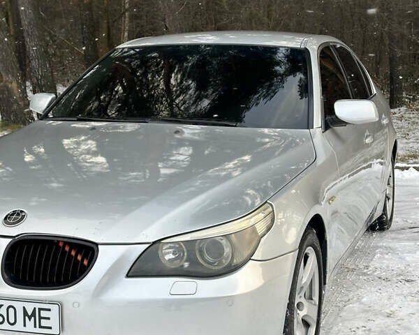 Серый БМВ 5 Серия, объемом двигателя 2.5 л и пробегом 438 тыс. км за 8500 $, фото 1 на Automoto.ua