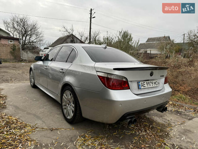 Серый БМВ 5 Серия, объемом двигателя 3 л и пробегом 254 тыс. км за 11500 $, фото 4 на Automoto.ua