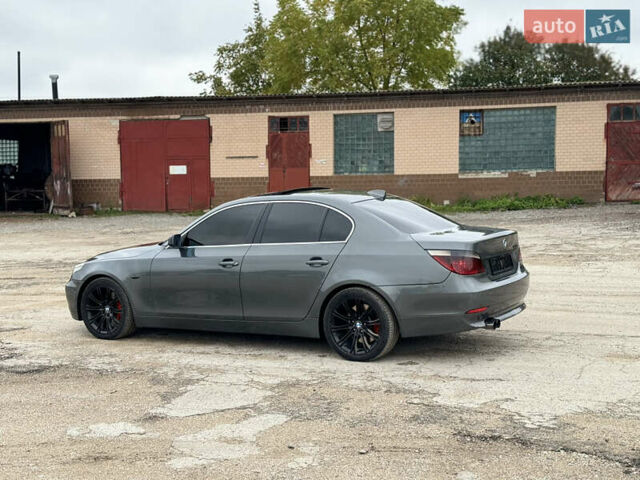 Серый БМВ 5 Серия, объемом двигателя 3 л и пробегом 497 тыс. км за 10500 $, фото 5 на Automoto.ua