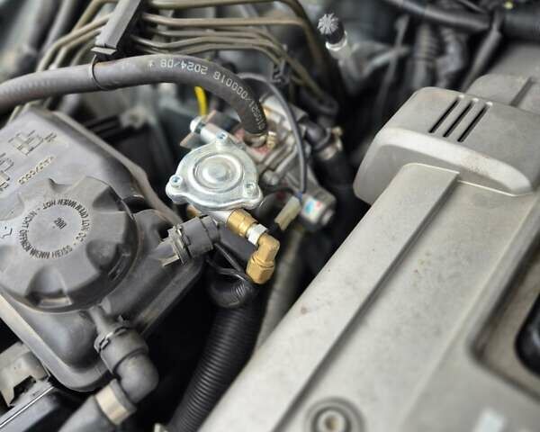 Серый БМВ 5 Серия, объемом двигателя 2.5 л и пробегом 251 тыс. км за 8500 $, фото 6 на Automoto.ua