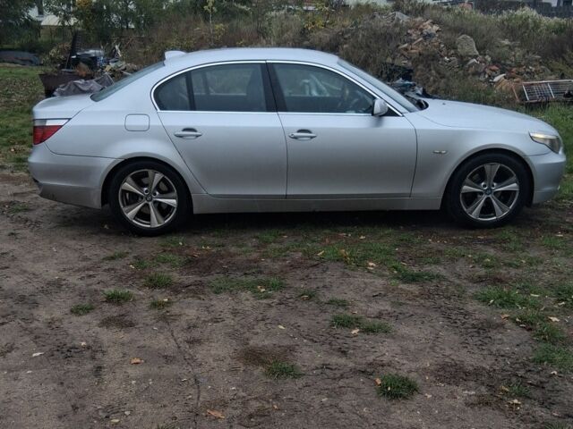 Серый БМВ 5 Серия, объемом двигателя 2 л и пробегом 275 тыс. км за 1500 $, фото 4 на Automoto.ua