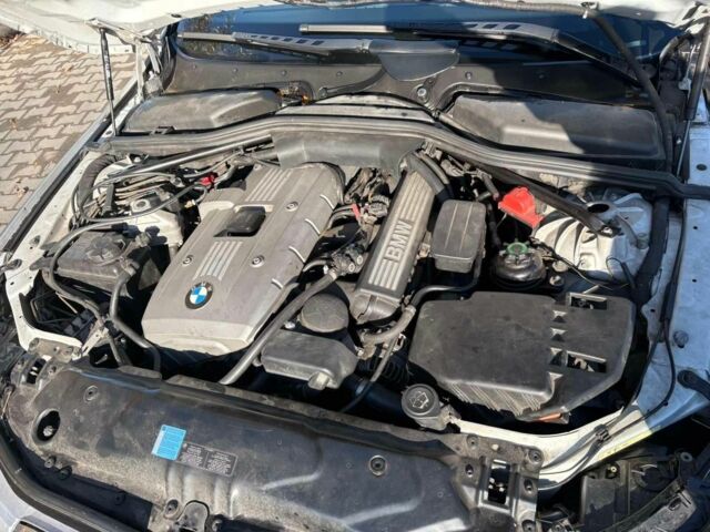 Серый БМВ 5 Серия, объемом двигателя 3 л и пробегом 315 тыс. км за 3499 $, фото 5 на Automoto.ua