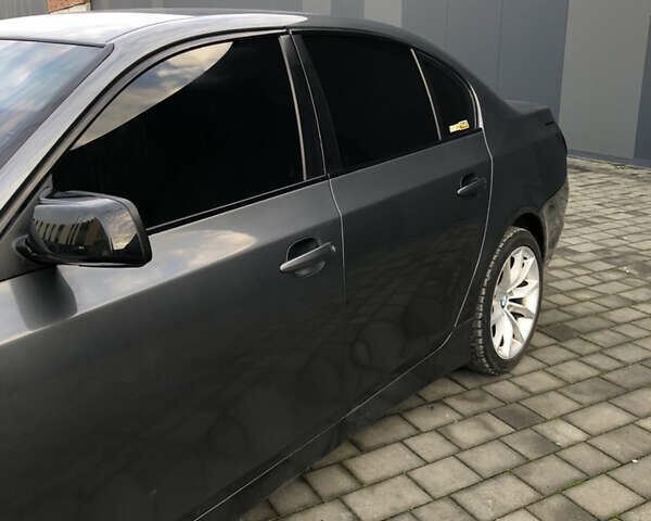 Сірий БМВ 5 Серія, об'ємом двигуна 2.99 л та пробігом 450 тис. км за 9700 $, фото 2 на Automoto.ua
