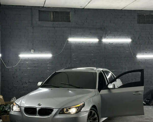 Сірий БМВ 5 Серія, об'ємом двигуна 3 л та пробігом 380 тис. км за 9700 $, фото 1 на Automoto.ua