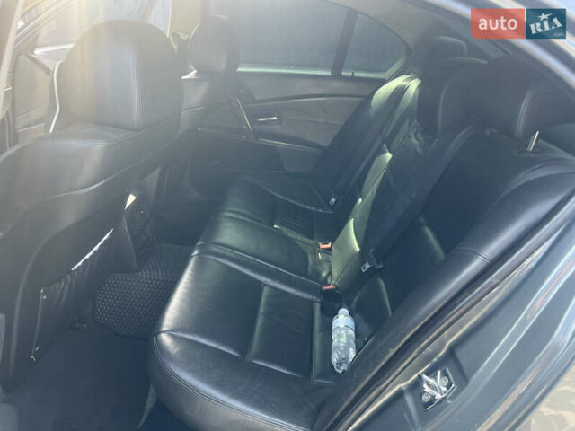 Сірий БМВ 5 Серія, об'ємом двигуна 2.5 л та пробігом 290 тис. км за 8900 $, фото 12 на Automoto.ua