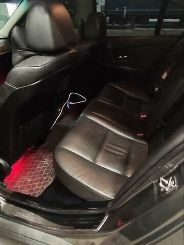 БМВ 5 Серия 2006 в Житомире на Automoto.ua Серый БМВ 5 Серия, объемом двигателя 2 л и пробегом 307 тыс. км за 8300 $, фото 10 на Automoto.ua