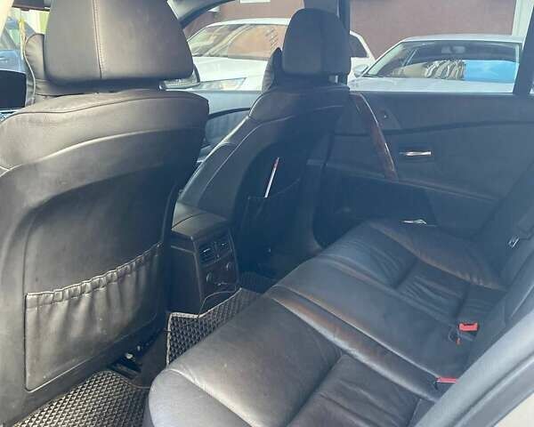 Сірий БМВ 5 Серія, об'ємом двигуна 2.5 л та пробігом 181 тис. км за 7999 $, фото 9 на Automoto.ua