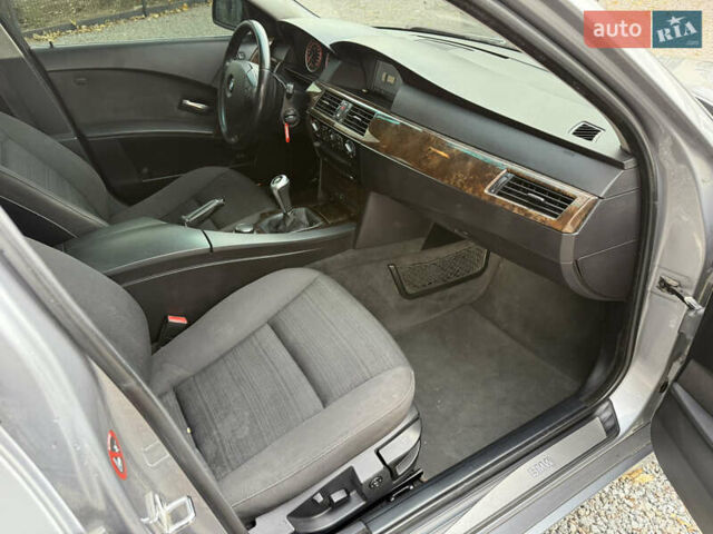 БМВ 5 Серия 2006 в Стрые на Automoto.ua Серый БМВ 5 Серия, объемом двигателя 3 л и пробегом 388 тыс. км за 8200 $, фото 56 на Automoto.ua
