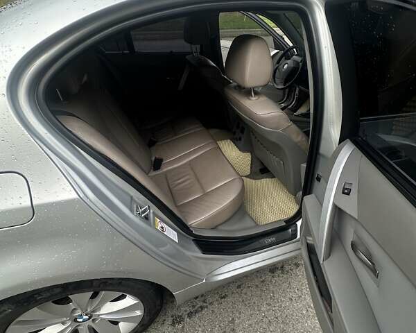 Сірий БМВ 5 Серія, об'ємом двигуна 2 л та пробігом 342 тис. км за 8300 $, фото 15 на Automoto.ua