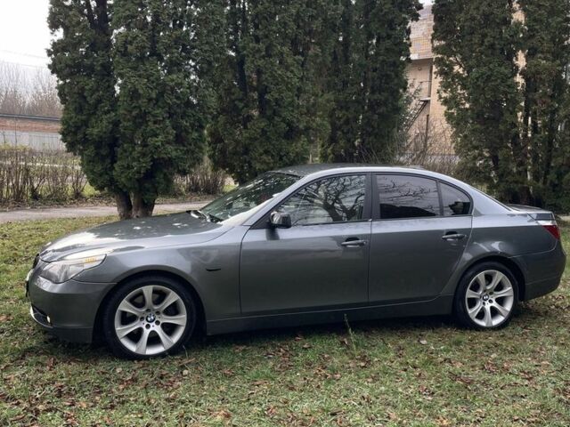 Серый БМВ 5 Серия, объемом двигателя 3 л и пробегом 362 тыс. км за 4499 $, фото 1 на Automoto.ua