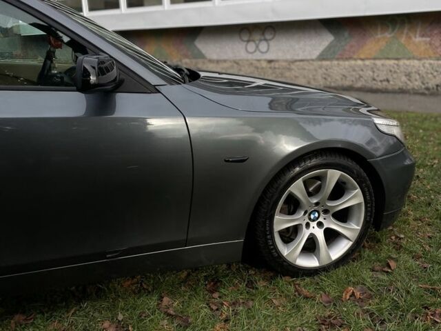 Серый БМВ 5 Серия, объемом двигателя 3 л и пробегом 362 тыс. км за 4499 $, фото 10 на Automoto.ua