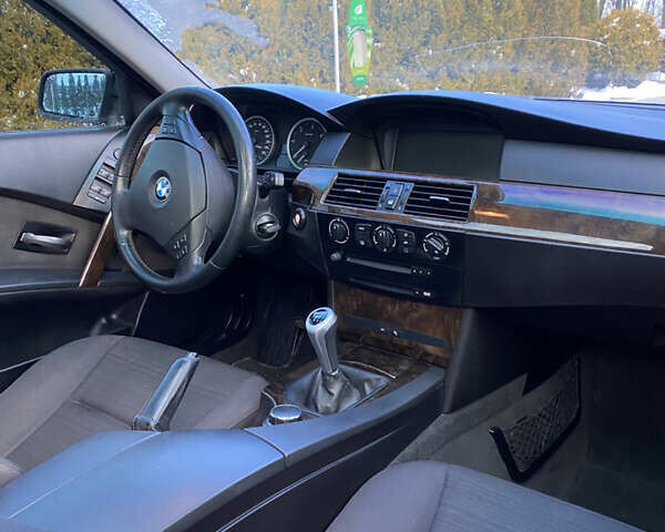 Серый БМВ 5 Серия, объемом двигателя 3 л и пробегом 388 тыс. км за 7500 $, фото 16 на Automoto.ua