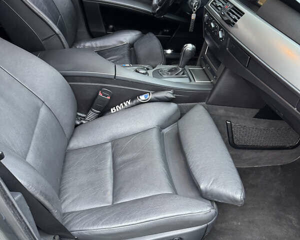 Серый БМВ 5 Серия, объемом двигателя 2.5 л и пробегом 270 тыс. км за 6850 $, фото 15 на Automoto.ua